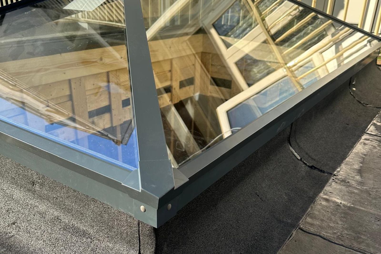 contemporary-roof-lantern-gallery3-image-rooflight-factory