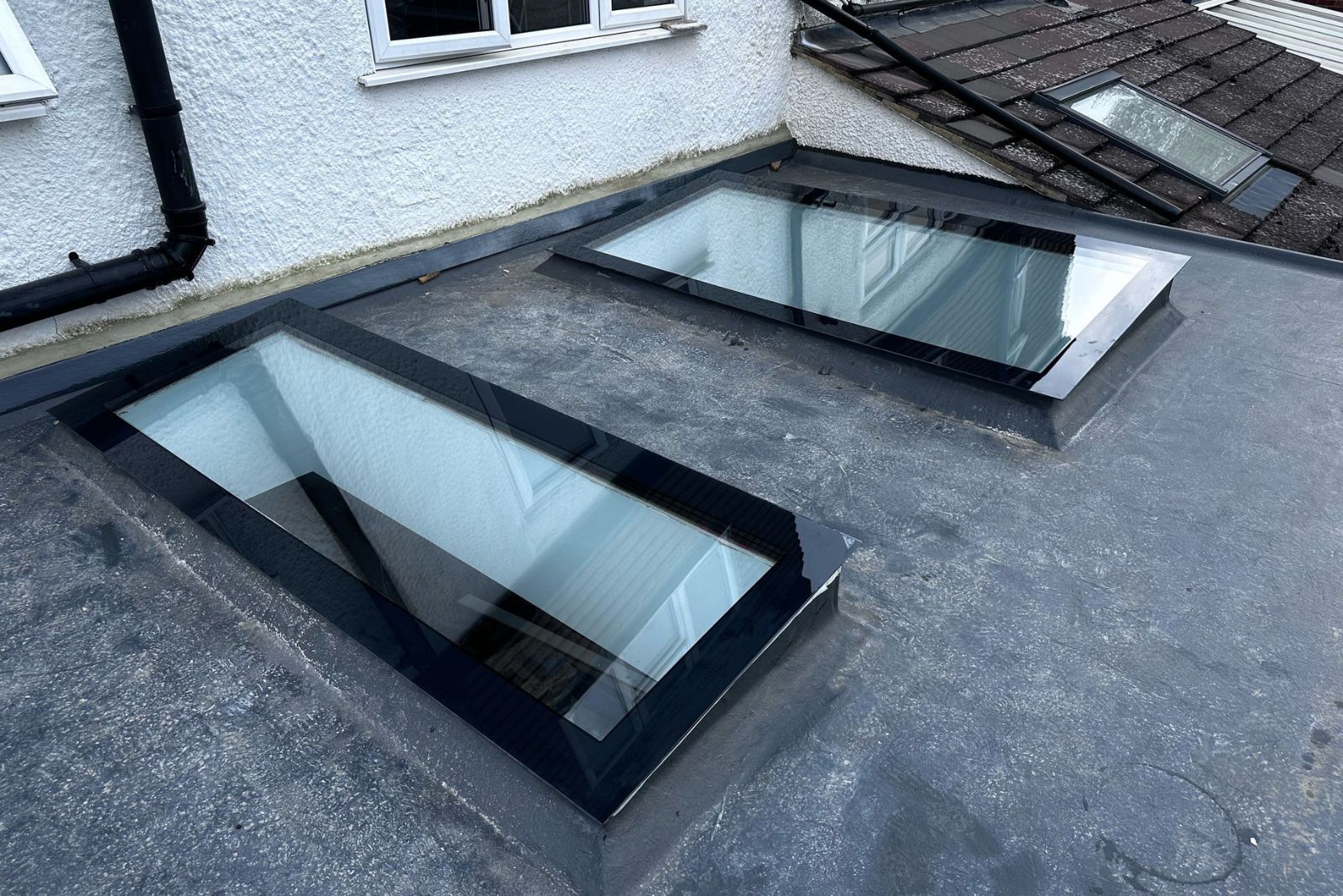 flat-rooflight-frameless-fixed-roof-lights-gallery4-image-rooflight-factory