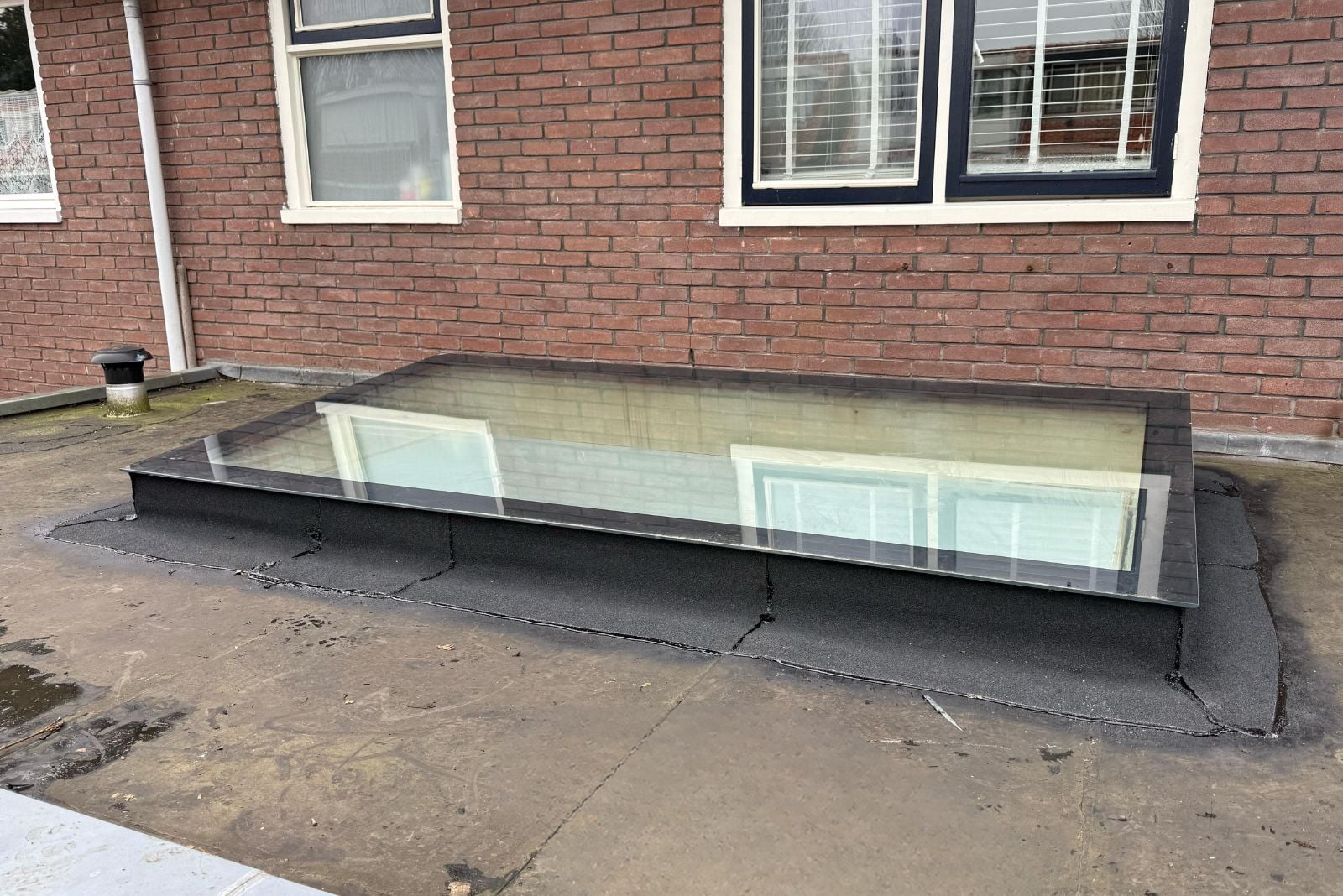 flat-rooflight-frameless-fixed-roof-lights-gallery5-image-rooflight-factory